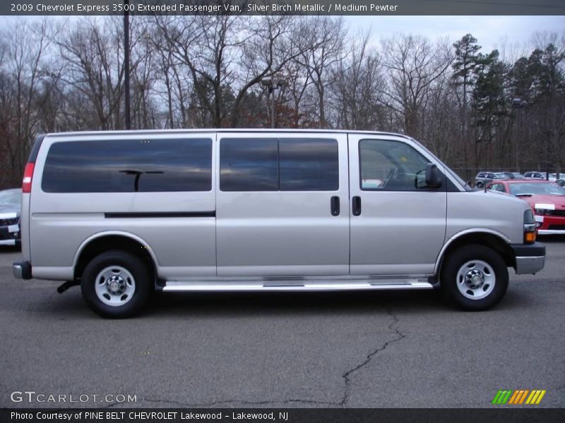 Silver Birch Metallic / Medium Pewter 2009 Chevrolet Express 3500 Extended Passenger Van