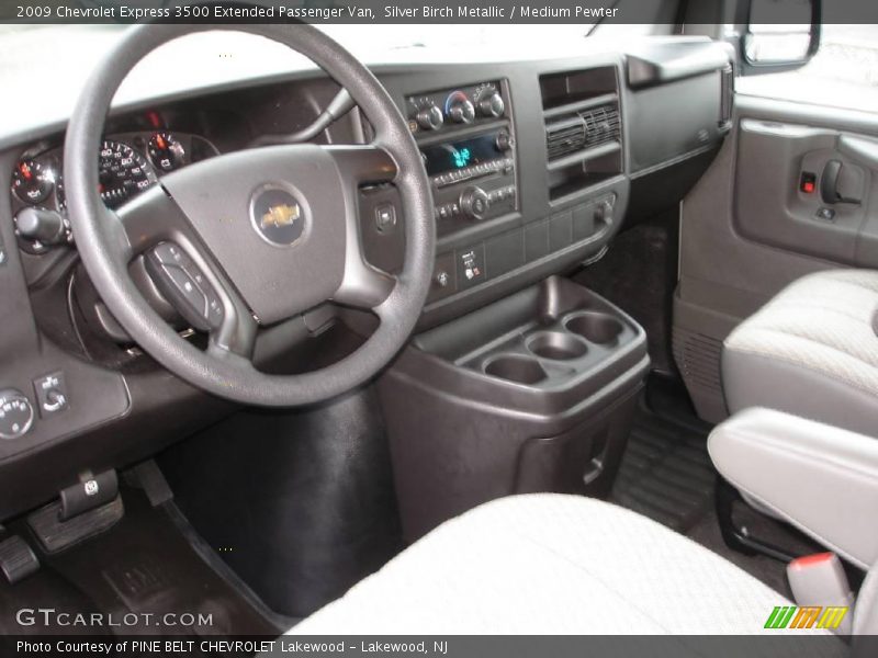 Silver Birch Metallic / Medium Pewter 2009 Chevrolet Express 3500 Extended Passenger Van