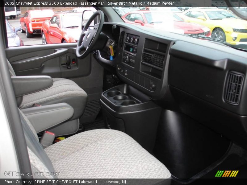 Silver Birch Metallic / Medium Pewter 2009 Chevrolet Express 3500 Extended Passenger Van