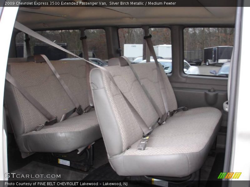 Silver Birch Metallic / Medium Pewter 2009 Chevrolet Express 3500 Extended Passenger Van