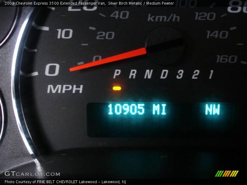 Silver Birch Metallic / Medium Pewter 2009 Chevrolet Express 3500 Extended Passenger Van
