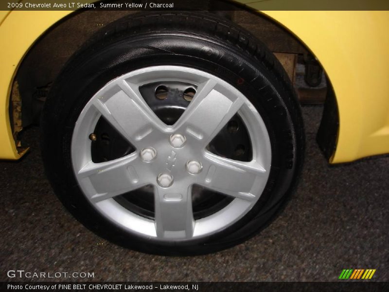 Summer Yellow / Charcoal 2009 Chevrolet Aveo LT Sedan