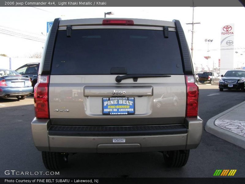 Light Khaki Metallic / Khaki 2006 Jeep Commander 4x4