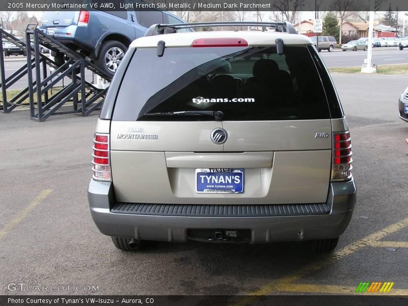 Light French Silk Metallic / Medium Dark Parchment 2005 Mercury Mountaineer V6 AWD