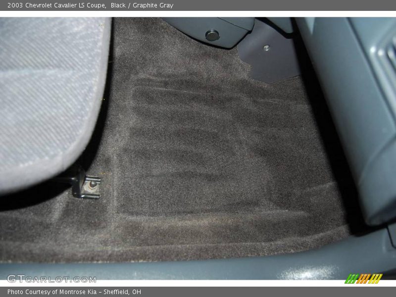 Black / Graphite Gray 2003 Chevrolet Cavalier LS Coupe