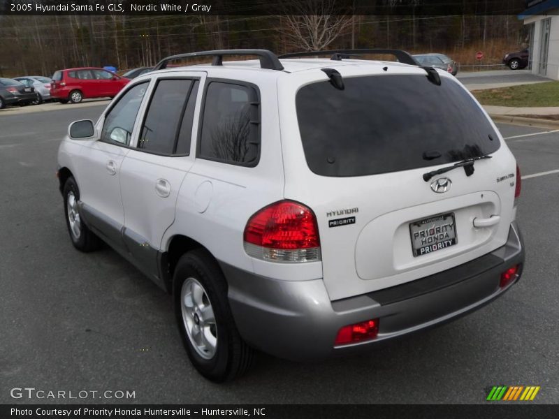 Nordic White / Gray 2005 Hyundai Santa Fe GLS