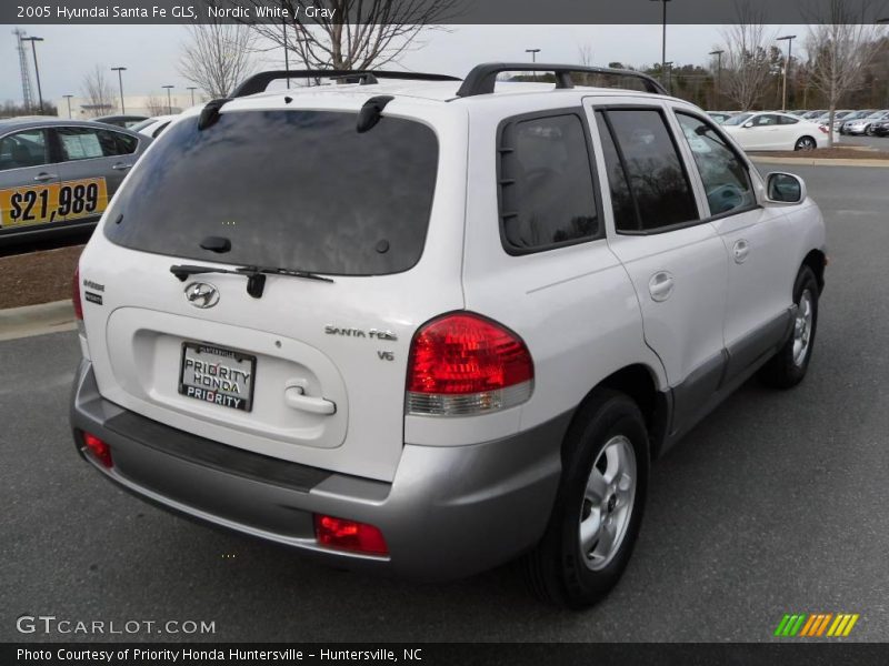 Nordic White / Gray 2005 Hyundai Santa Fe GLS