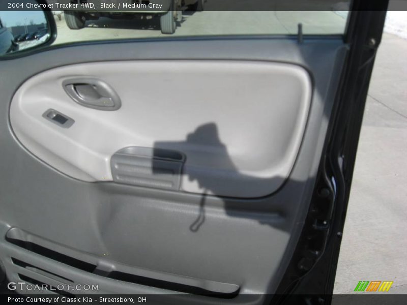 Black / Medium Gray 2004 Chevrolet Tracker 4WD
