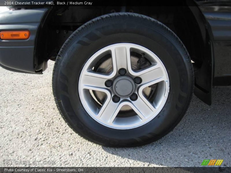 Black / Medium Gray 2004 Chevrolet Tracker 4WD