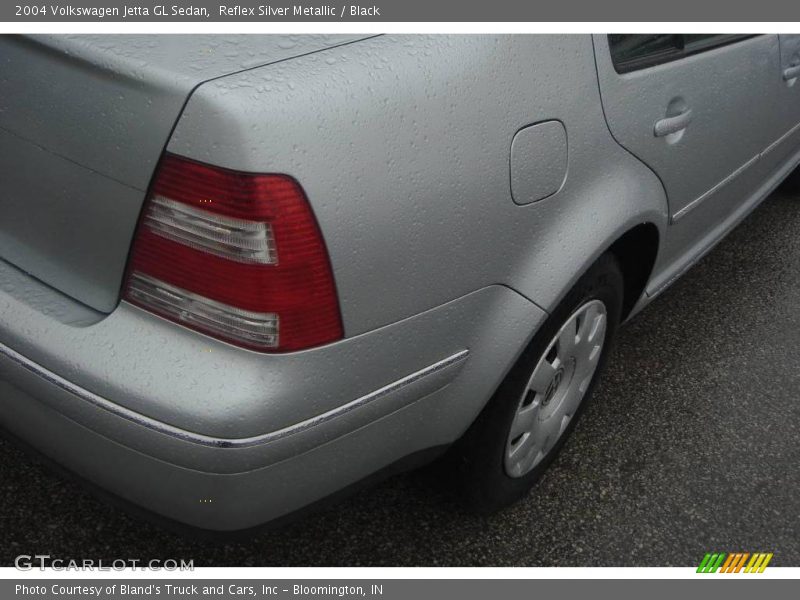 Reflex Silver Metallic / Black 2004 Volkswagen Jetta GL Sedan