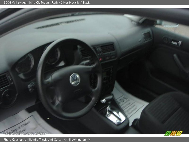 Reflex Silver Metallic / Black 2004 Volkswagen Jetta GL Sedan
