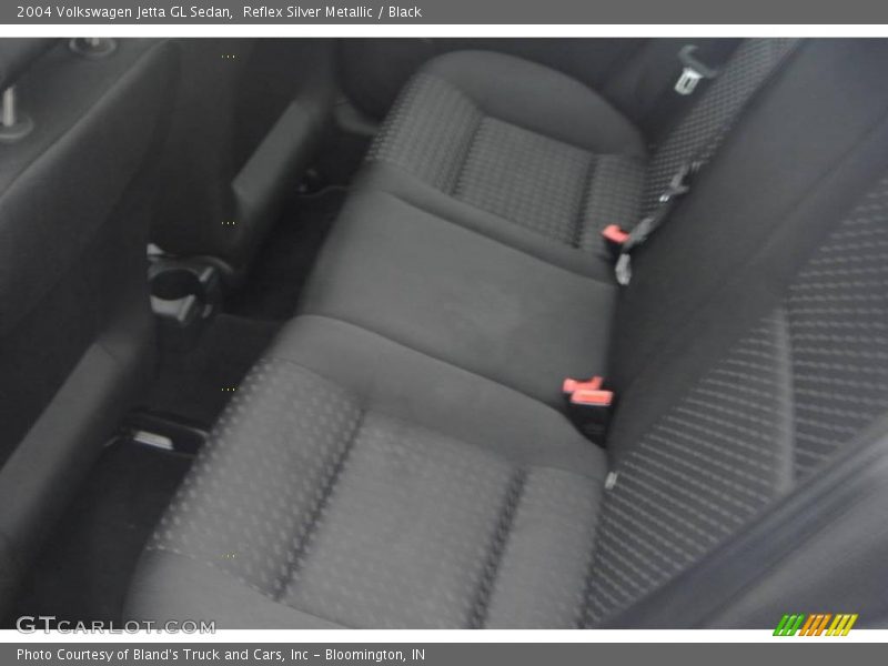Reflex Silver Metallic / Black 2004 Volkswagen Jetta GL Sedan