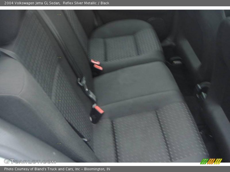 Reflex Silver Metallic / Black 2004 Volkswagen Jetta GL Sedan