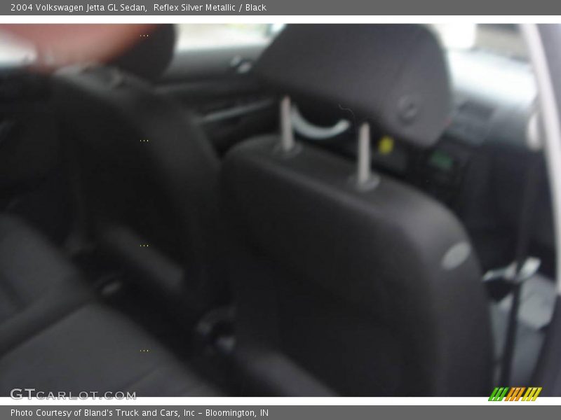 Reflex Silver Metallic / Black 2004 Volkswagen Jetta GL Sedan