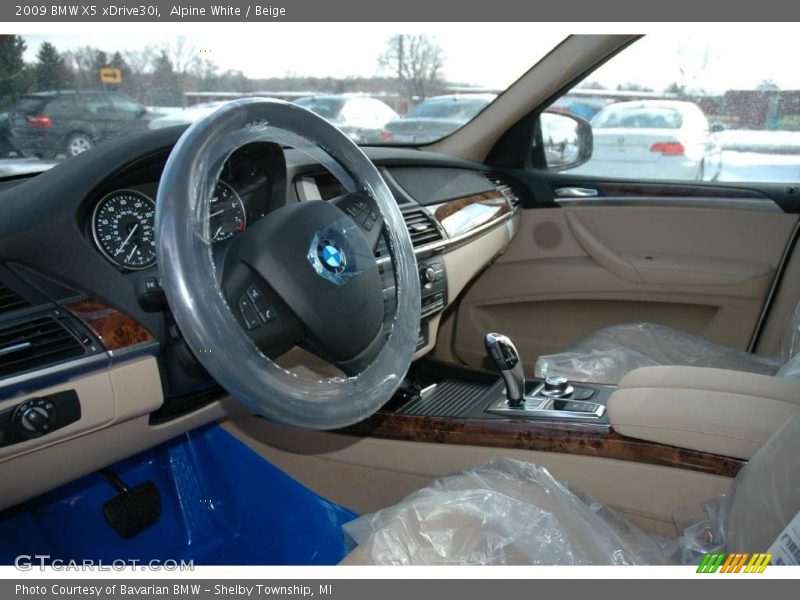 Alpine White / Beige 2009 BMW X5 xDrive30i