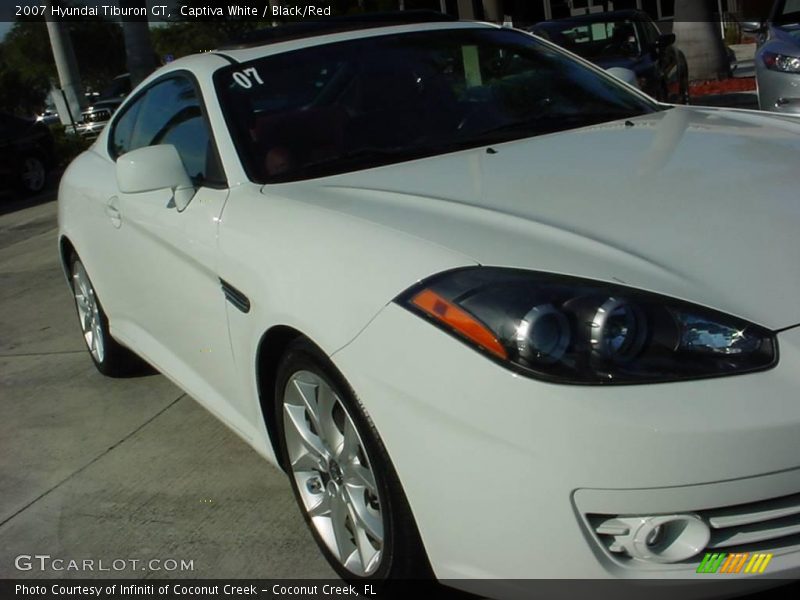 Captiva White / Black/Red 2007 Hyundai Tiburon GT