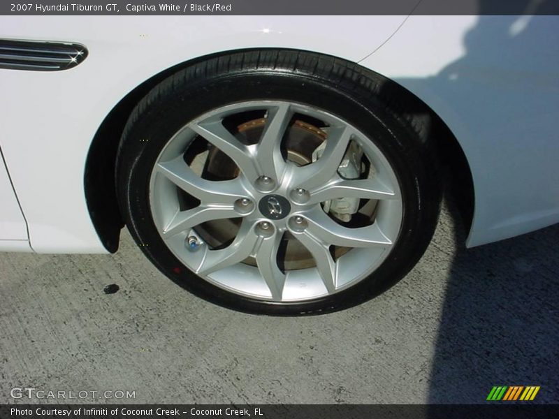 Captiva White / Black/Red 2007 Hyundai Tiburon GT