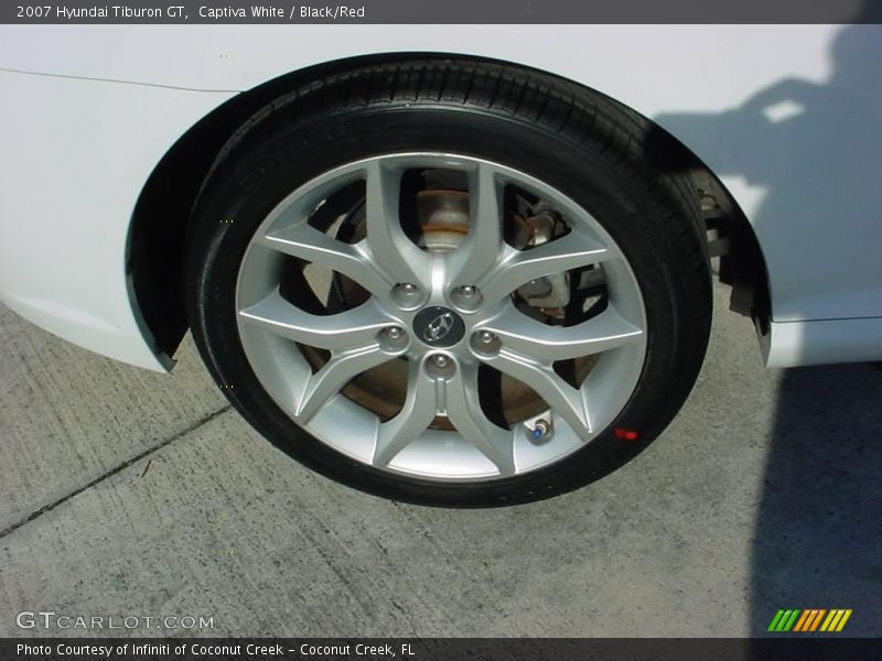 Captiva White / Black/Red 2007 Hyundai Tiburon GT