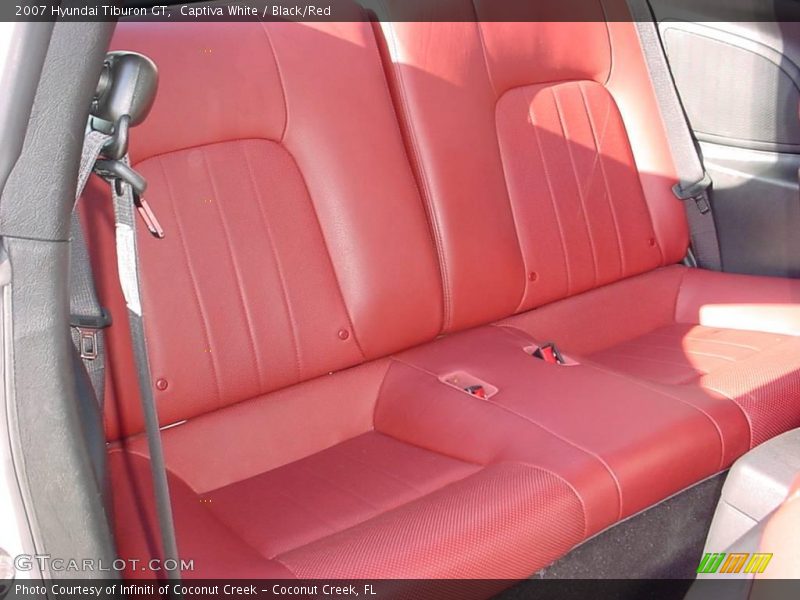 Captiva White / Black/Red 2007 Hyundai Tiburon GT