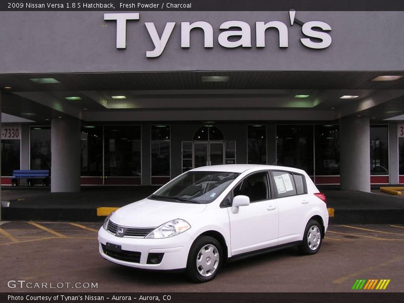 Fresh Powder / Charcoal 2009 Nissan Versa 1.8 S Hatchback