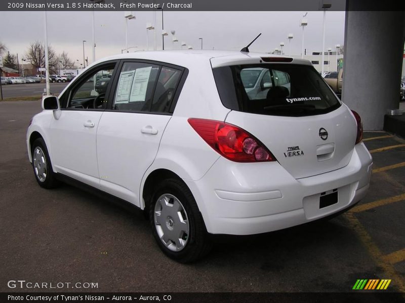 Fresh Powder / Charcoal 2009 Nissan Versa 1.8 S Hatchback