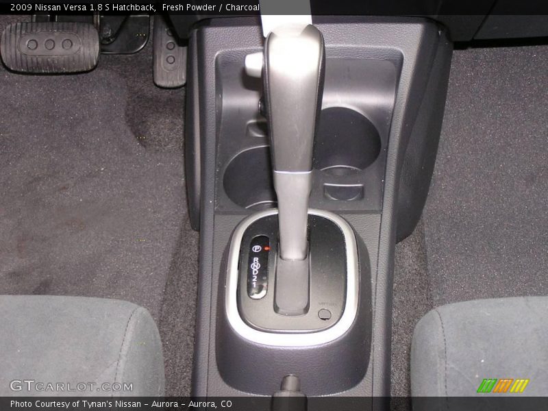 Fresh Powder / Charcoal 2009 Nissan Versa 1.8 S Hatchback