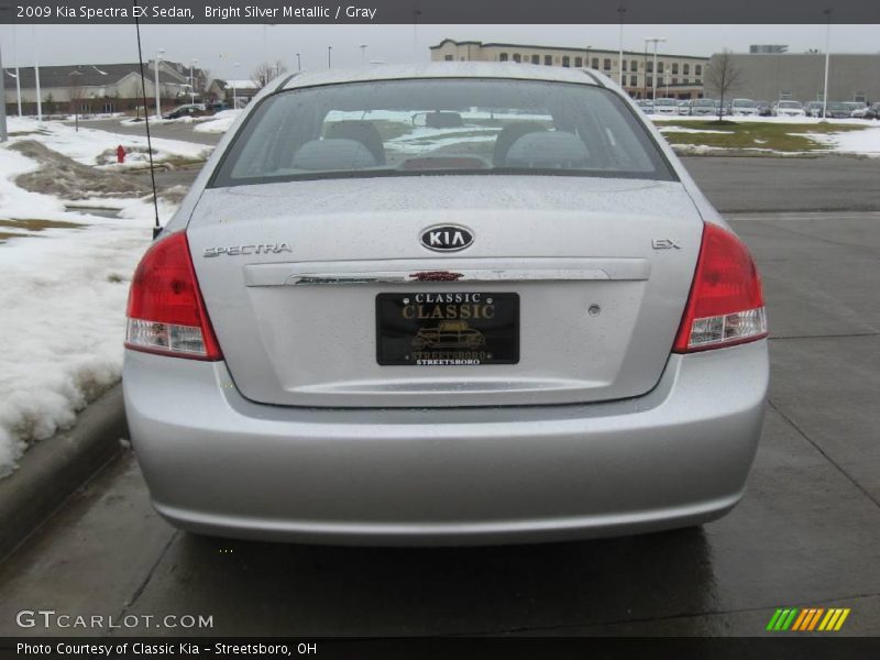 Bright Silver Metallic / Gray 2009 Kia Spectra EX Sedan