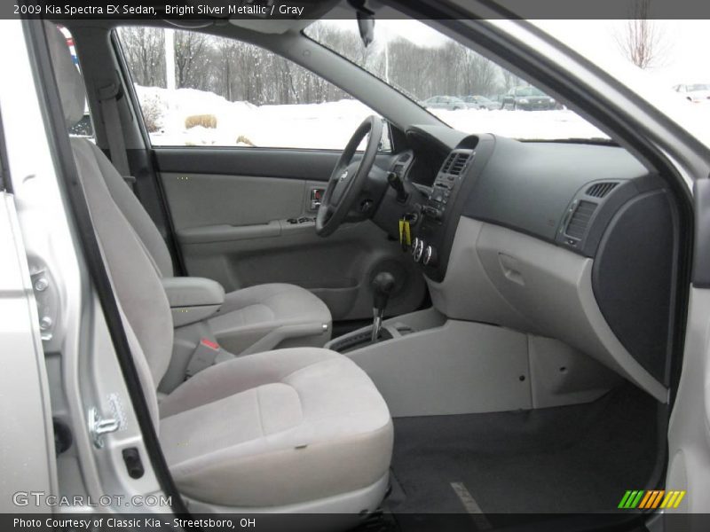 Bright Silver Metallic / Gray 2009 Kia Spectra EX Sedan