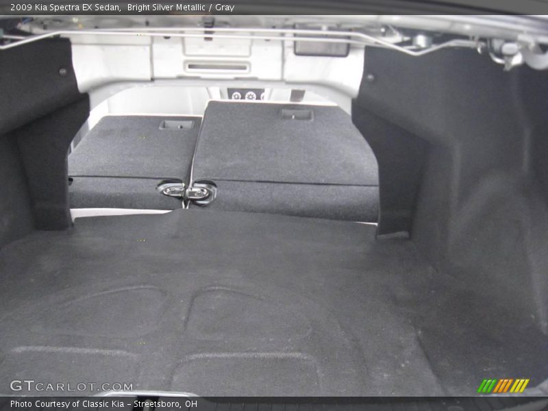 Bright Silver Metallic / Gray 2009 Kia Spectra EX Sedan