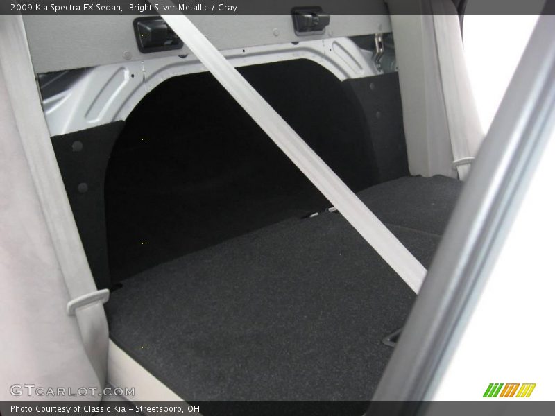 Bright Silver Metallic / Gray 2009 Kia Spectra EX Sedan
