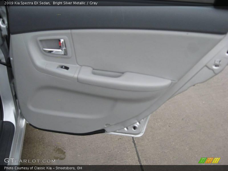 Bright Silver Metallic / Gray 2009 Kia Spectra EX Sedan