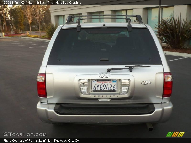 Brilliant Silver Metallic / Graphite 2002 Infiniti QX4 4x4