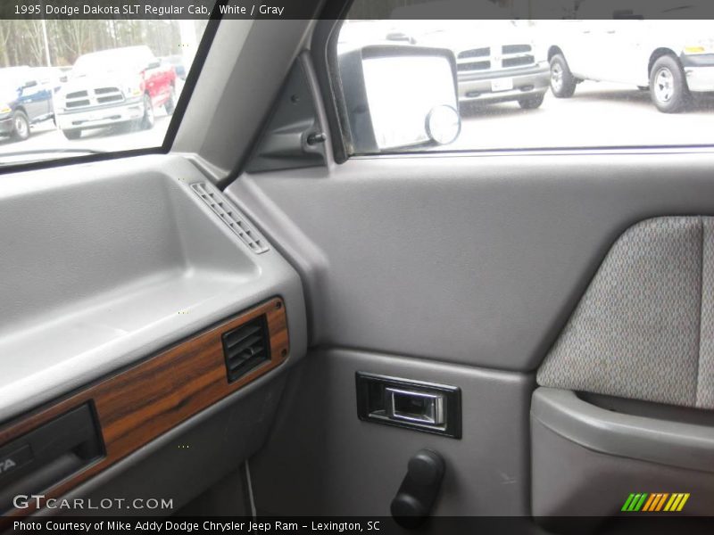 White / Gray 1995 Dodge Dakota SLT Regular Cab
