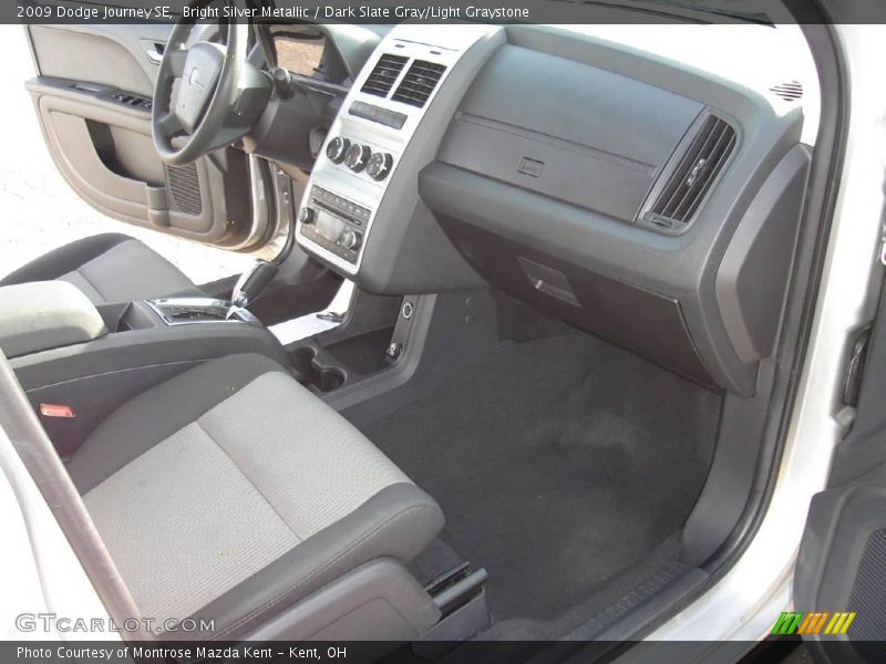 Bright Silver Metallic / Dark Slate Gray/Light Graystone 2009 Dodge Journey SE