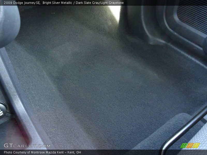 Bright Silver Metallic / Dark Slate Gray/Light Graystone 2009 Dodge Journey SE