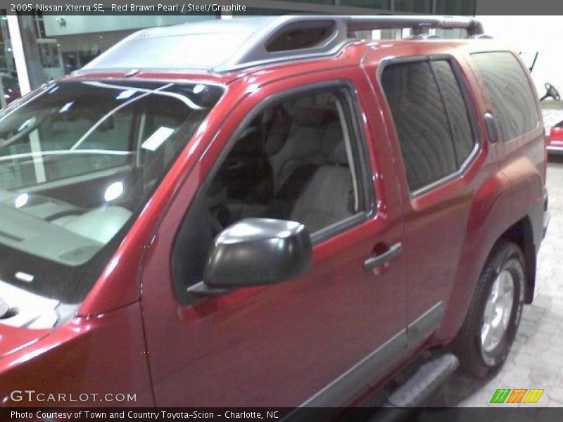 Red Brawn Pearl / Steel/Graphite 2005 Nissan Xterra SE
