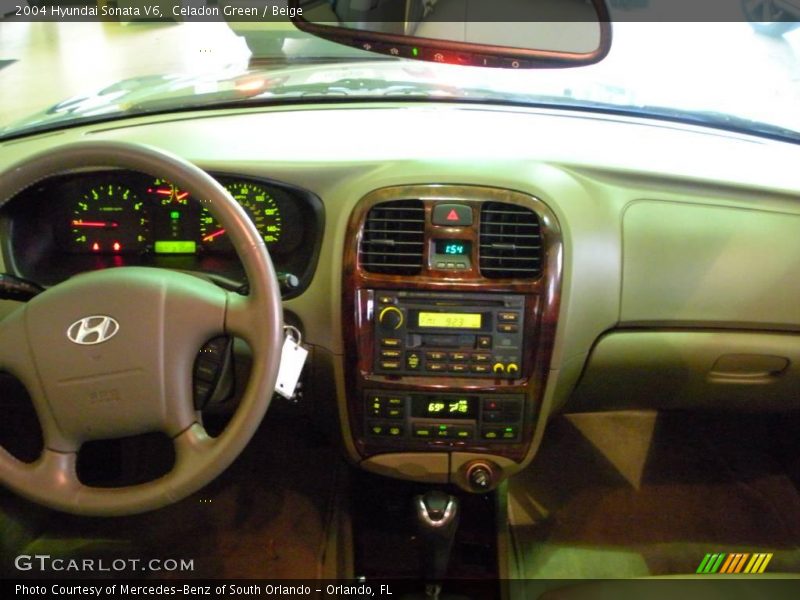 Celadon Green / Beige 2004 Hyundai Sonata V6