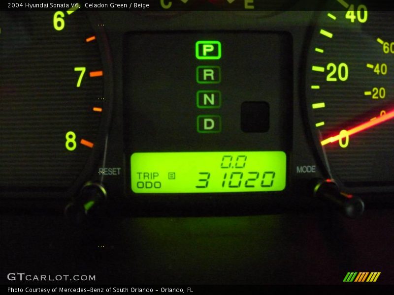 Celadon Green / Beige 2004 Hyundai Sonata V6