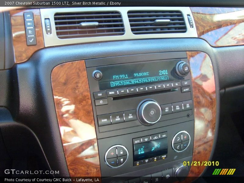 Silver Birch Metallic / Ebony 2007 Chevrolet Suburban 1500 LTZ