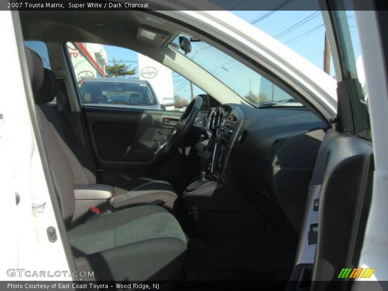 Super White / Dark Charcoal 2007 Toyota Matrix