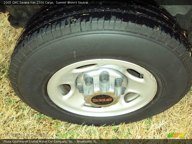 Summit White / Neutral 2005 GMC Savana Van 2500 Cargo