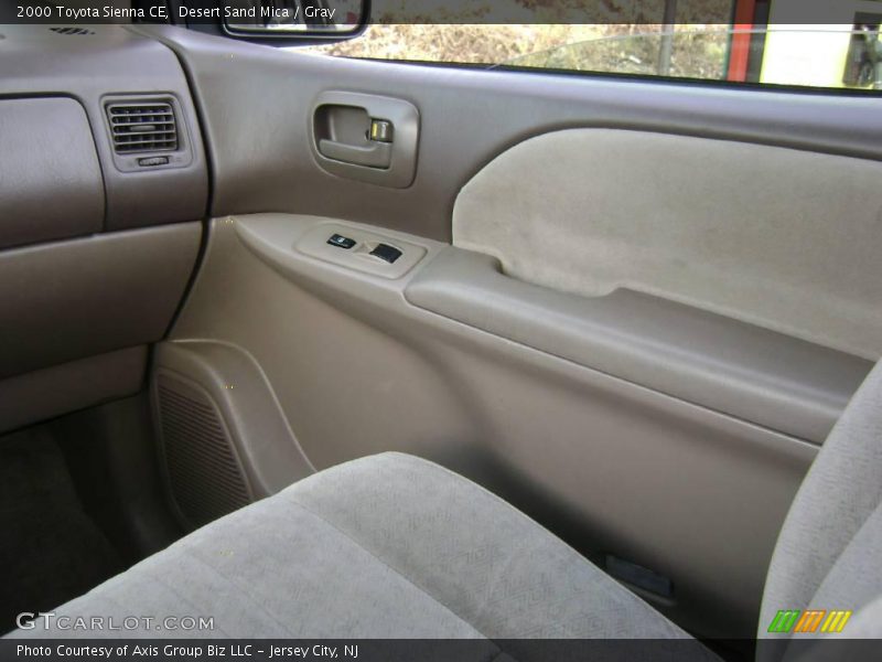 Desert Sand Mica / Gray 2000 Toyota Sienna CE
