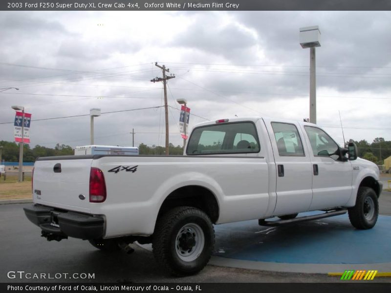 Oxford White / Medium Flint Grey 2003 Ford F250 Super Duty XL Crew Cab 4x4