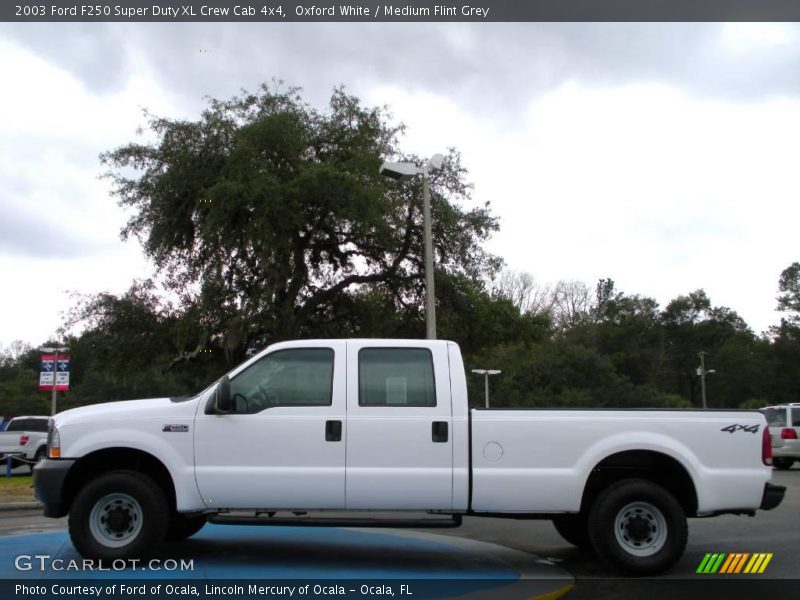 Oxford White / Medium Flint Grey 2003 Ford F250 Super Duty XL Crew Cab 4x4