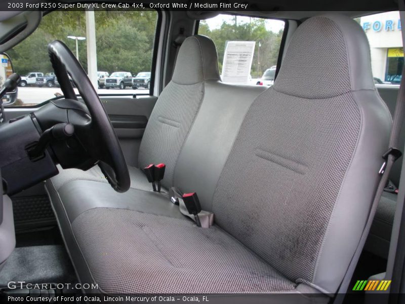 Oxford White / Medium Flint Grey 2003 Ford F250 Super Duty XL Crew Cab 4x4