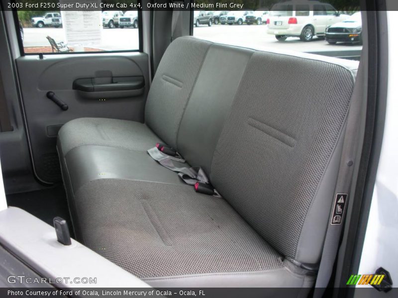 Oxford White / Medium Flint Grey 2003 Ford F250 Super Duty XL Crew Cab 4x4