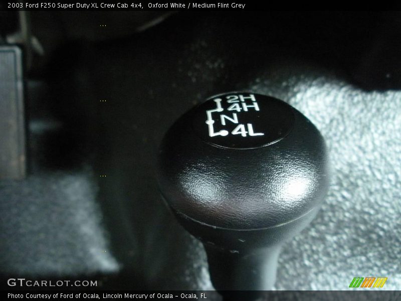 Oxford White / Medium Flint Grey 2003 Ford F250 Super Duty XL Crew Cab 4x4