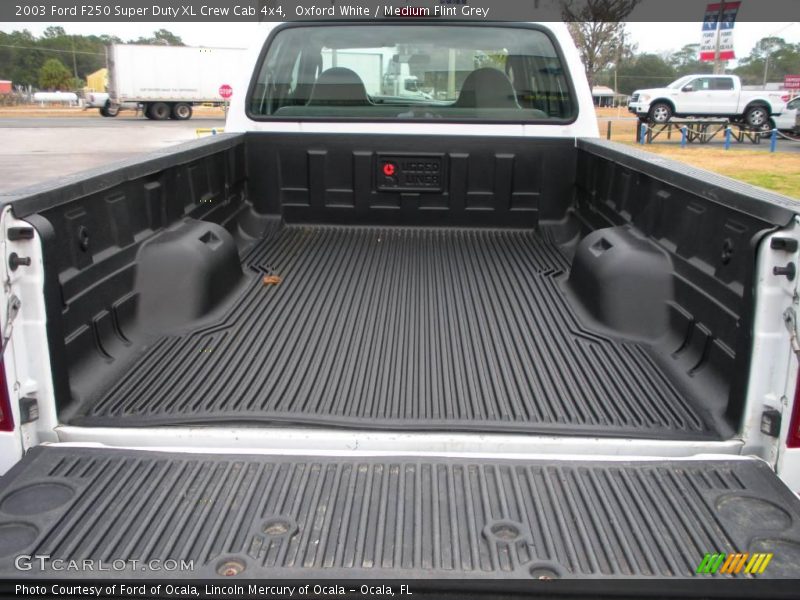 Oxford White / Medium Flint Grey 2003 Ford F250 Super Duty XL Crew Cab 4x4