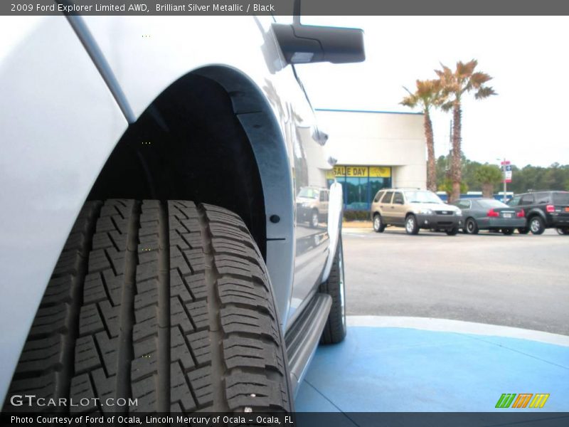 Brilliant Silver Metallic / Black 2009 Ford Explorer Limited AWD