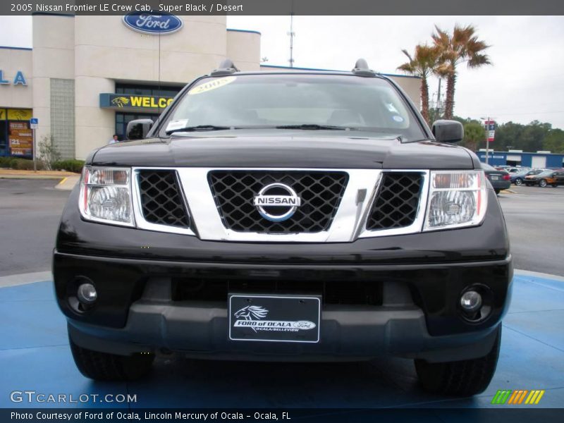 Super Black / Desert 2005 Nissan Frontier LE Crew Cab